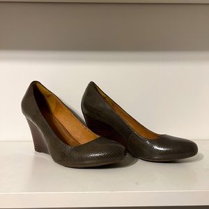 Clarks Mushroom Brown Snake Round Toe Wedge Pump